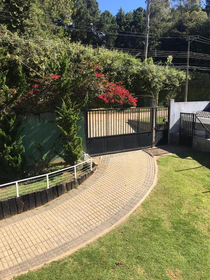 Excelente Casa, Bairro Nobre Em Campos Do Jordao Villa Exterior photo